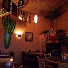 caliente restaurant de pere